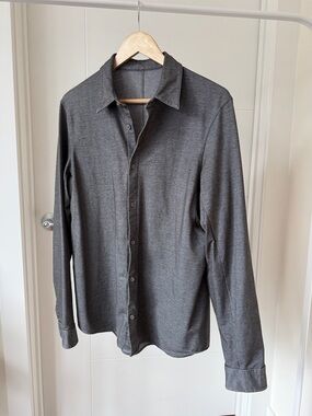 Lululemon Commission Button Down - Medium